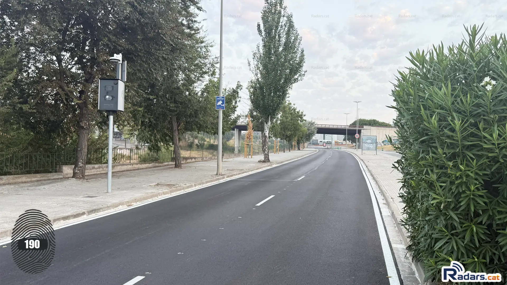 000190 fotografia radar velocitat multaradar c terrassa avinguda valles 348 primer pla lateral dret via ca v01
